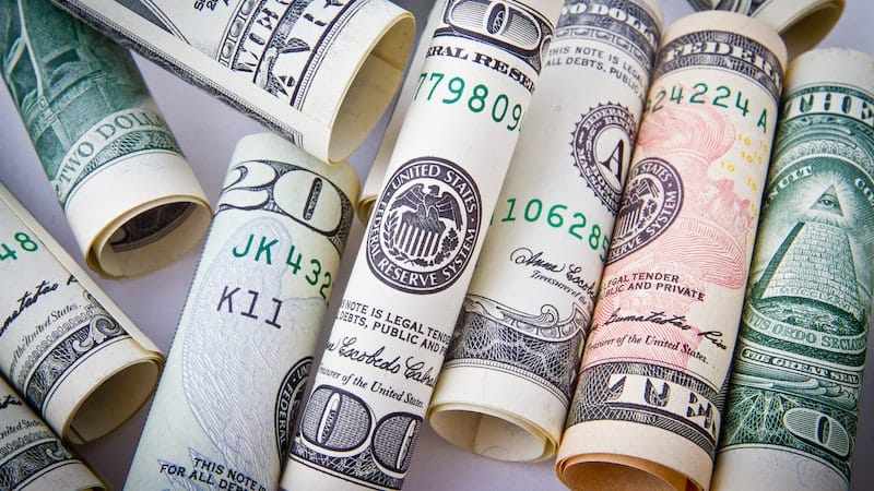 Kapalıçarşı’da haftanın ilk döviz rakamları açıklandı Serbest piyasada dolar haftaya 40,7530 TL, euro ise 47,6060 TL