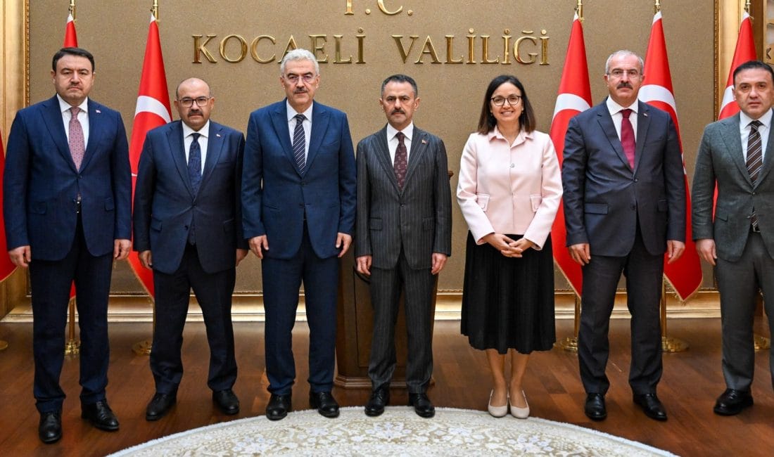 Bölge Koordinasyon Toplantısı Kocaeli’nde yapıldı. Toplantıya Bursa Valisi Erol Ayyıldız’ın