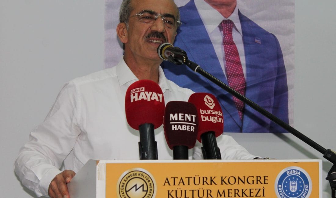 Bursa’dan Kuvayimilliye Çıkışı Bursa'daki konuşmasında Türk milletini vatansız, devletsiz bırakacak her şeyin karşısında