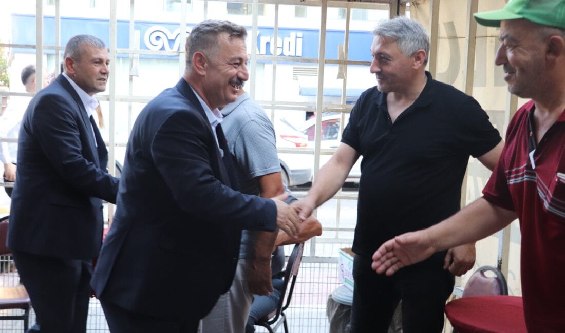 Anahtar Parti Karacabey İlçe Başkanlığı tarafından düzenlenen üye katılım toplantısında