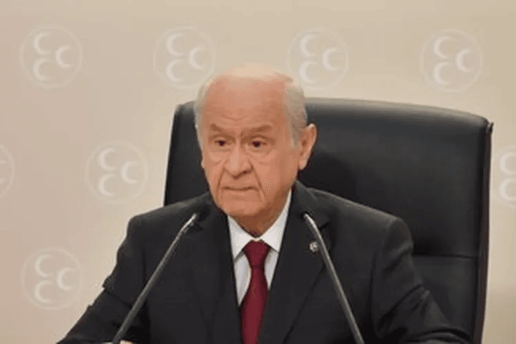 Devlet Bahçeli: “Terörsüz Türkiye için milli birlik zamanı” MHP lideri Bahçeli, 81 ili kapsayacak ‘Milli Birlik ve Dayanışma’