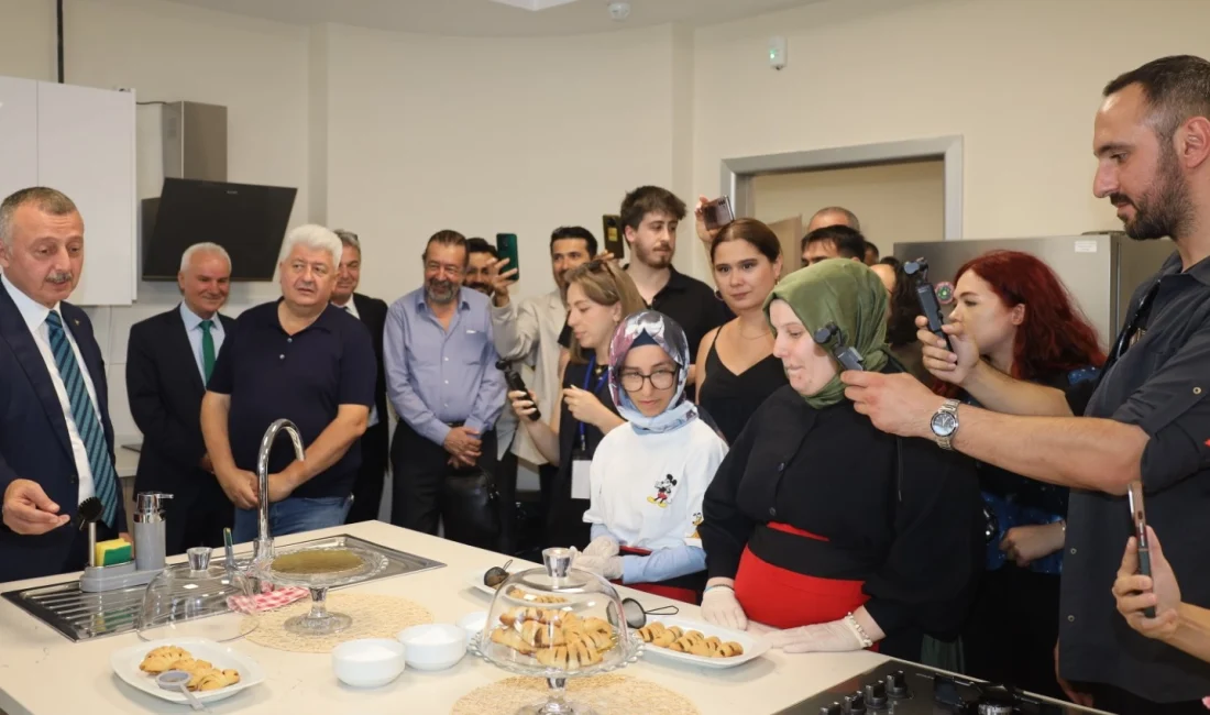 Gonca Engelsiz Yaşam Merkezi’ne basından tam not Kocaeli Büyükşehir’in Avrupa standartlarında tasarlayıp Türkiye’ye örnek olacak şekilde hizmete