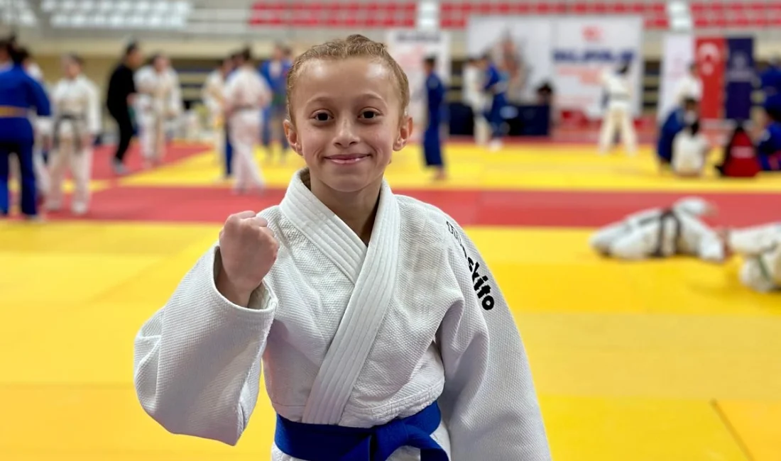 Sakarya Büyükşehir Belediyesi Judo Sporcusu Gülfem Aysima Aydön, Minikler Avrupa