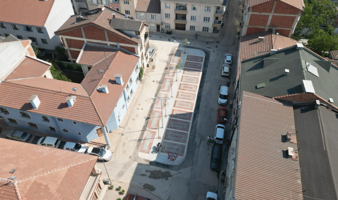 İnegöl Belediyesi, şehir genelinde artan otopark ihtiyacına çözüm üretmeye devam