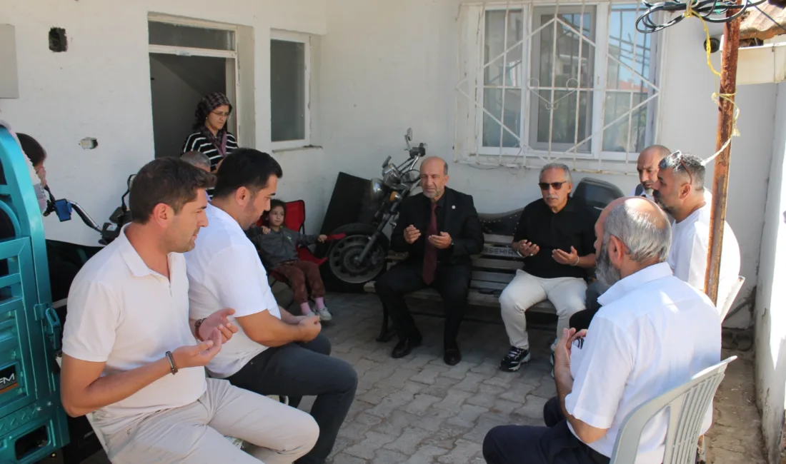 Bursa PERDER’den anlamlı ziyaret Bursa PERDER yönetimi, orman yangınıyla mücadele sırasında şehit olan kahraman