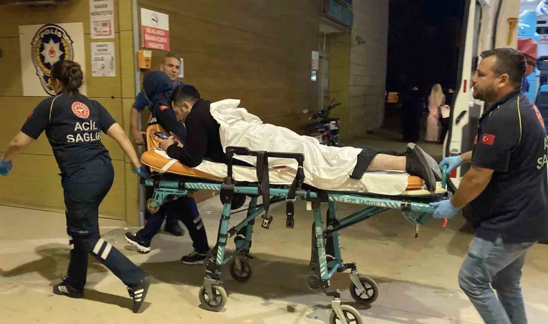 İnegöl'de fabrika güvenlik görevlisi, kavgayı ayırmaya çalışırken bıçakla yaralandı. Olayın