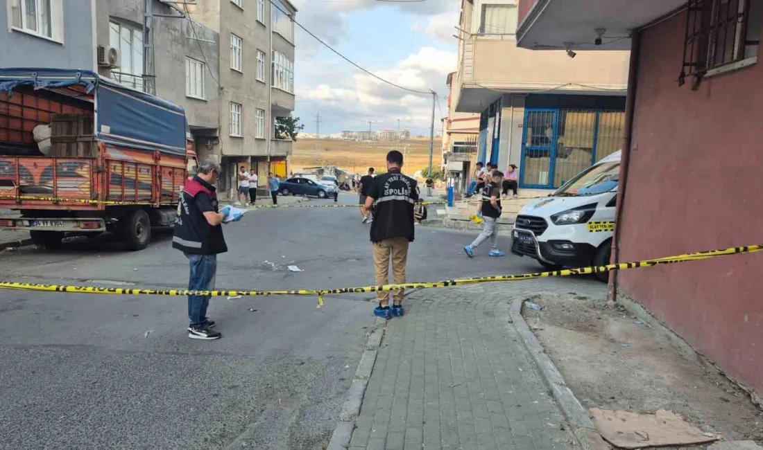 İstanbul Avcılar’da "yan baktın" tartışmasında bıçaklanan şahıs, kaldırıldığı hastanede hayatını