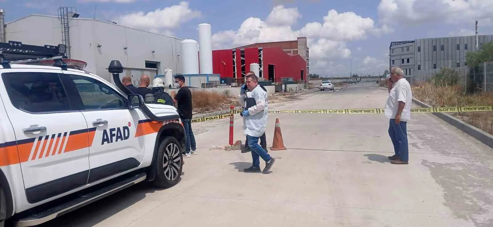 Ergene'deki bir fabrikada meydana gelen patlamada 2 işçi hayatını kaybederken,
