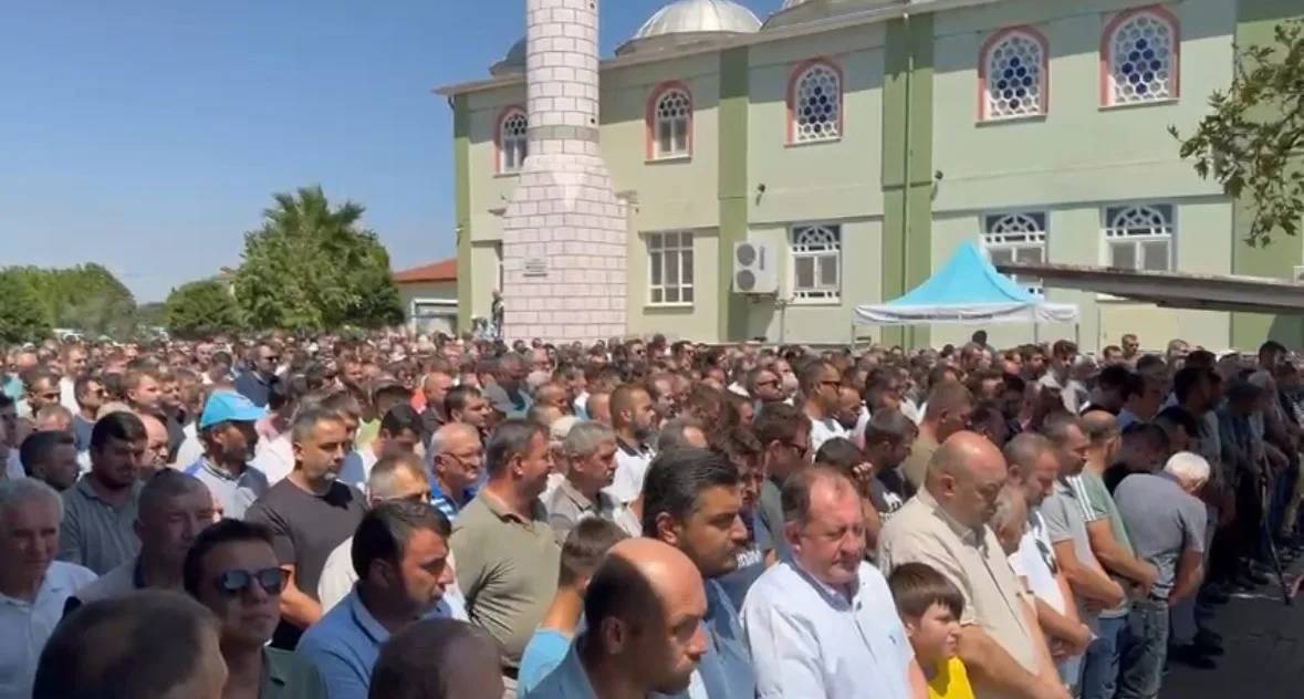 Balıkesir’in Gönen ilçesindeki Teksüt fabrikasında çıkan yangında hayatını kaybeden Özcan