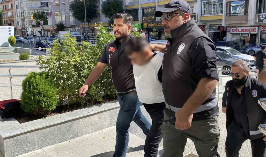 Çorum’da petshop dükkanında tüfekle vurulan Gökhan Dal yaşamını yitirdi. Olayla