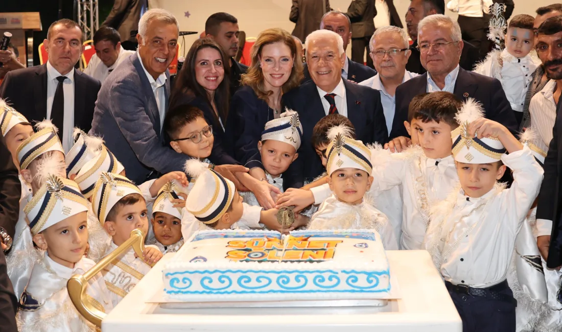 Bursa Büyükşehir Belediyesi tarafından düzenlenen Geleneksel Sünnet Şöleni bayram coşkusuna