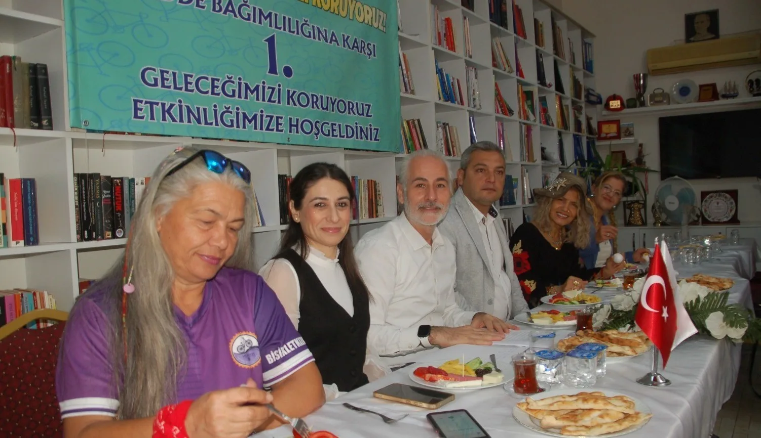 MUYED Başkanı Mehmet Dindar, madde bağımlılığıyla mücadeleye dikkat çekmek amacıyla
