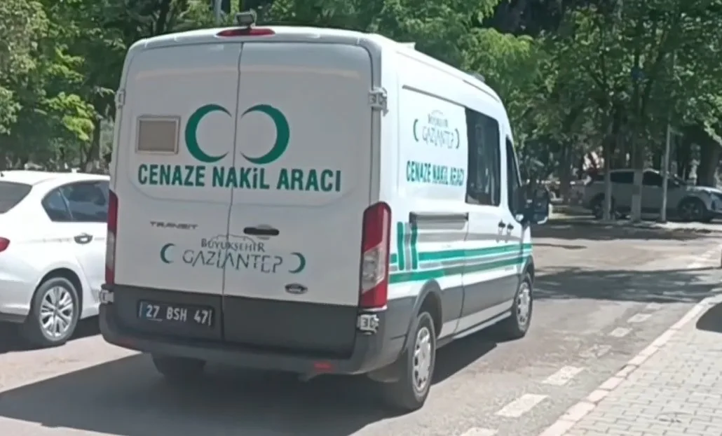 Gaziantep’te 13 yaşındaki Fatih Demir, tartıştığı yakın arkadaşı tarafından bıçaklanarak