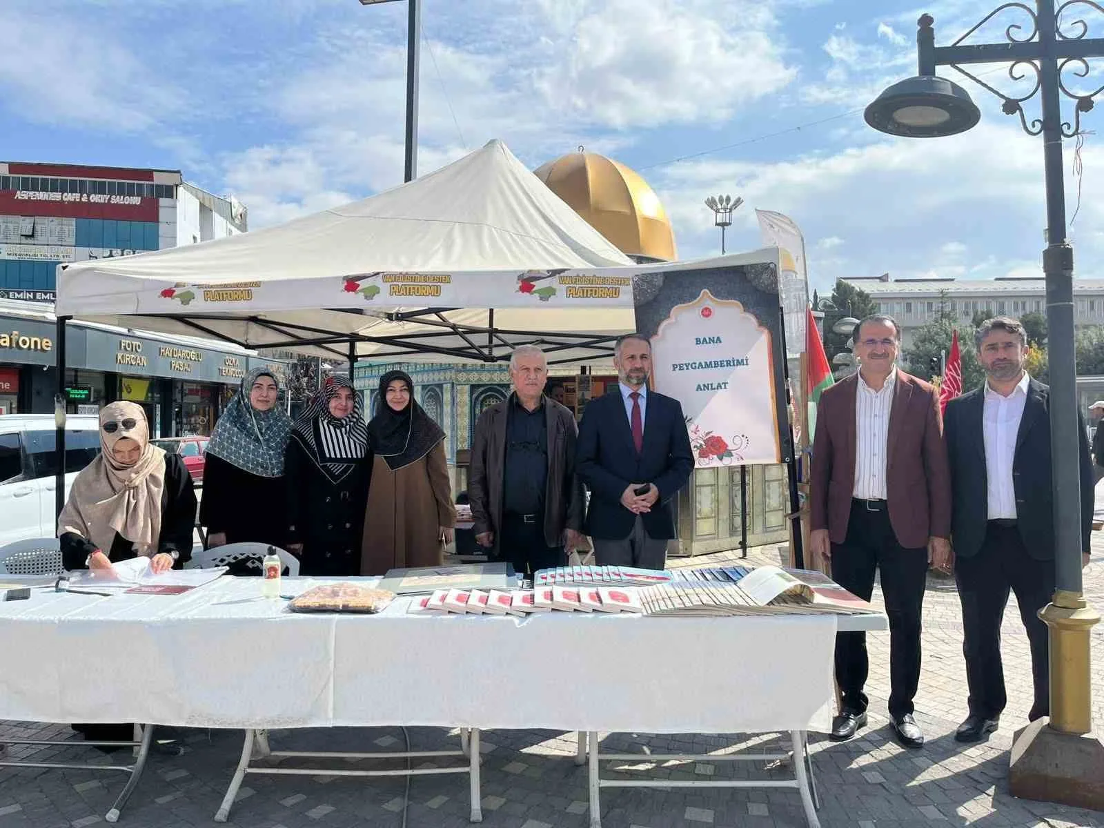 Van İl Müftülüğü, Mevlid-i Nebi etkinlikleri kapsamında Beşyol’da hat sergisi,