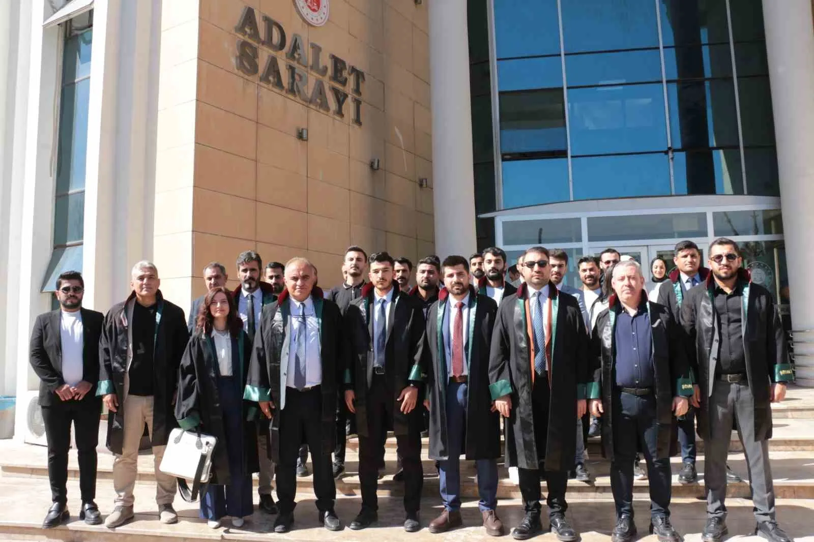 Şırnak Barosu Genç Avukatlar Meclisi üyeleri, CMK ücret tarifesinin avukatlık