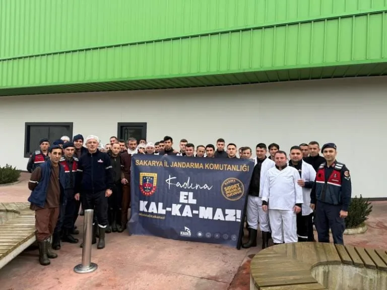 Söğütlü Organize Sanayi Bölgesi’nde çalışan 500’ün üzerinde personele, jandarma ekiplerince