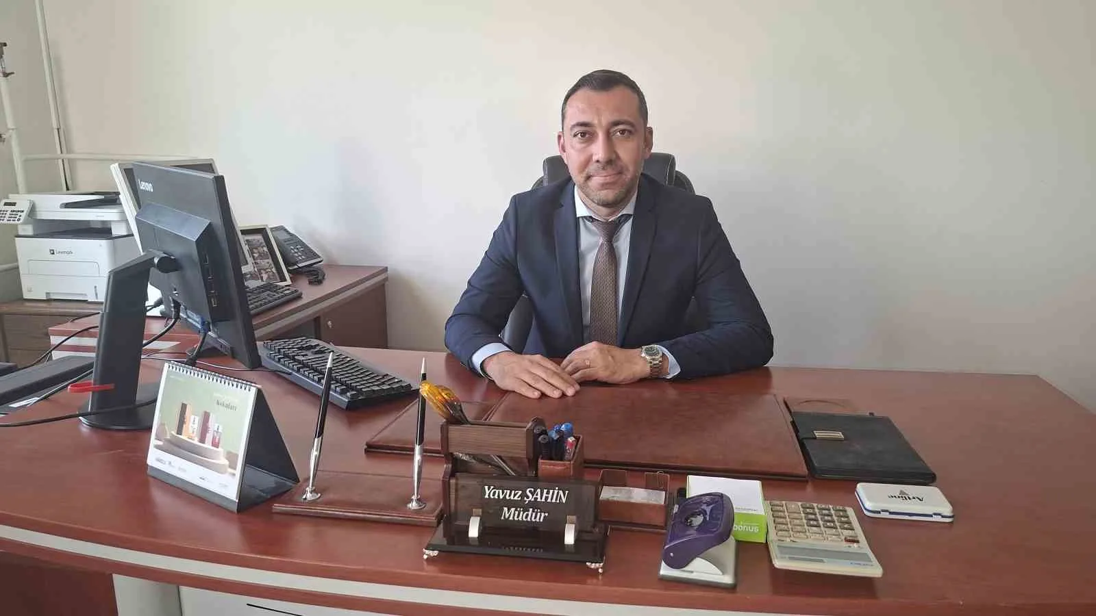 Simav Vergi Dairesi Müdür Yardımcısı olarak görev yapan Yavuz Şahin,