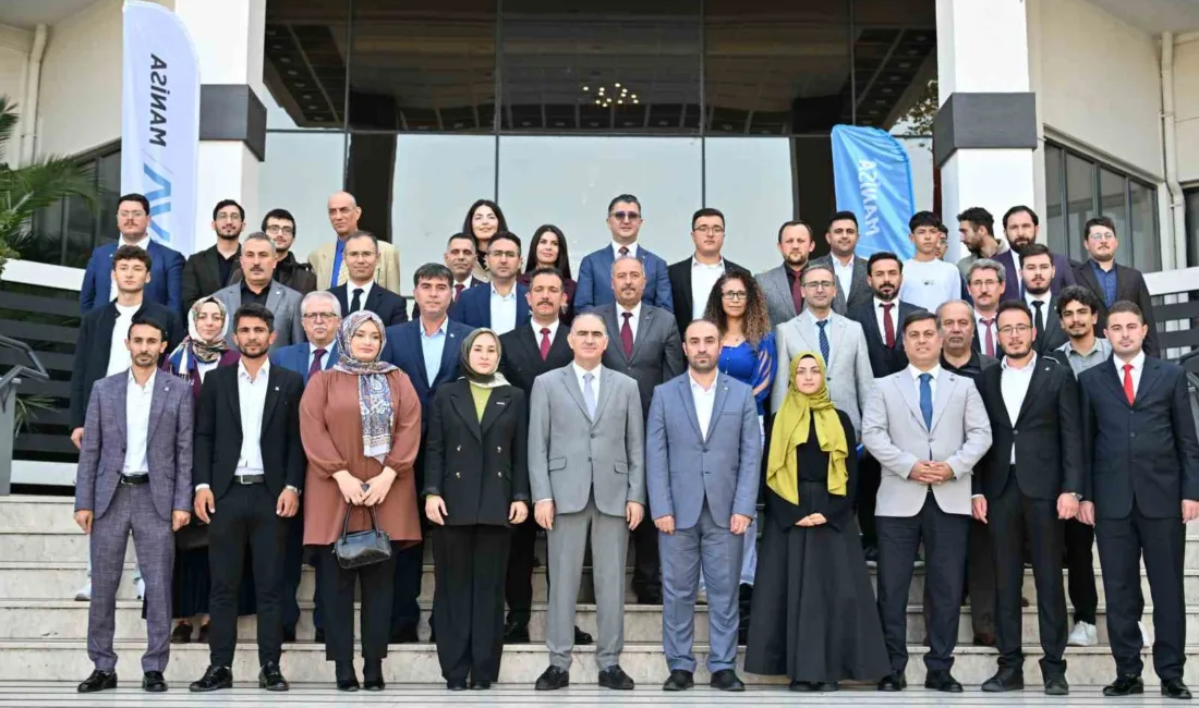 Manisa’da düzenlenen Gençlik Çalıştayı’nda gençlerin sosyal, kültürel ve manevi gelişimine