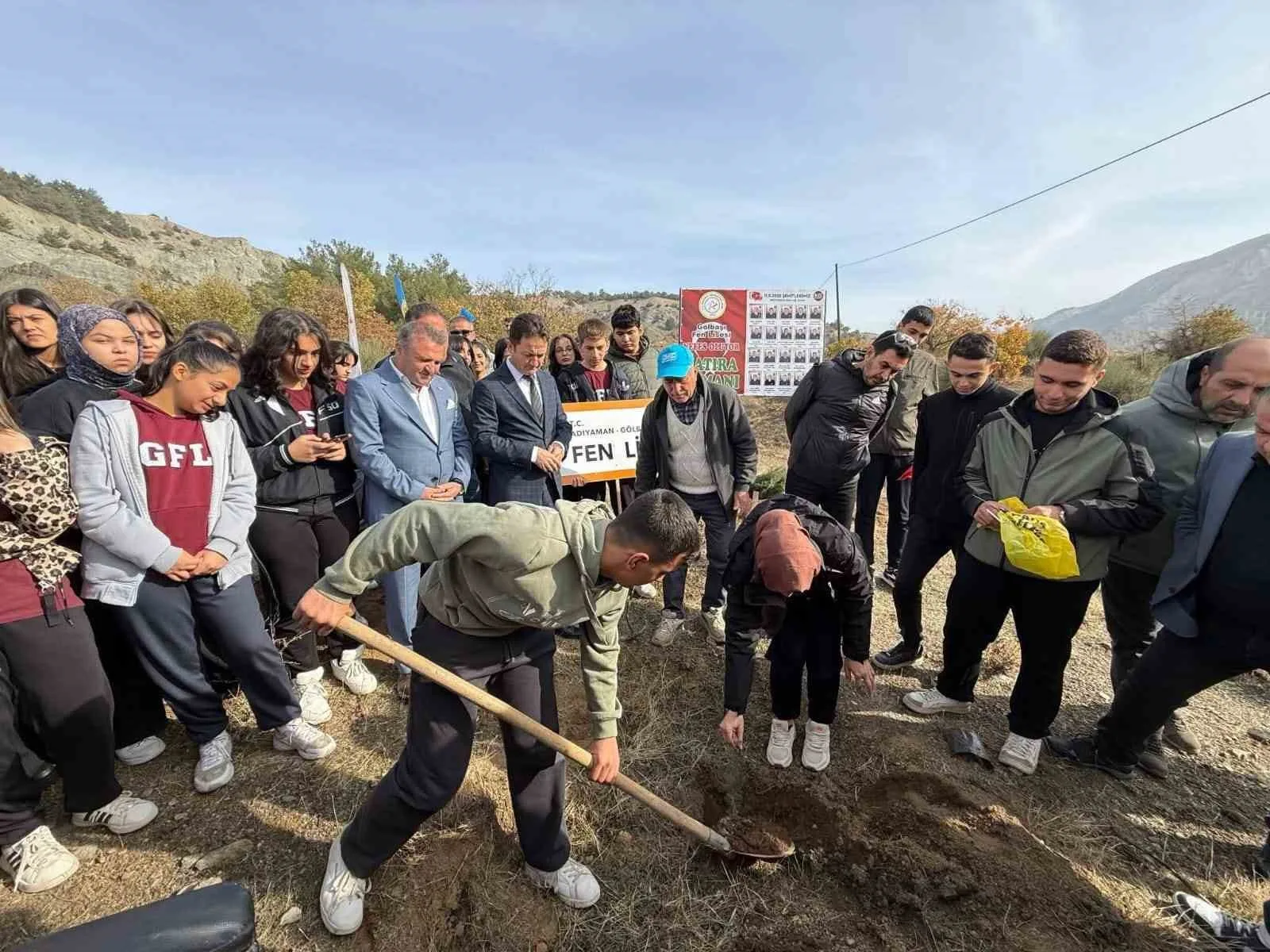 Adıyaman’ın Gölbaşı ilçesinde Gölbaşı Fen Lisesi tarafından oluşturulan “Nefes Oluyor