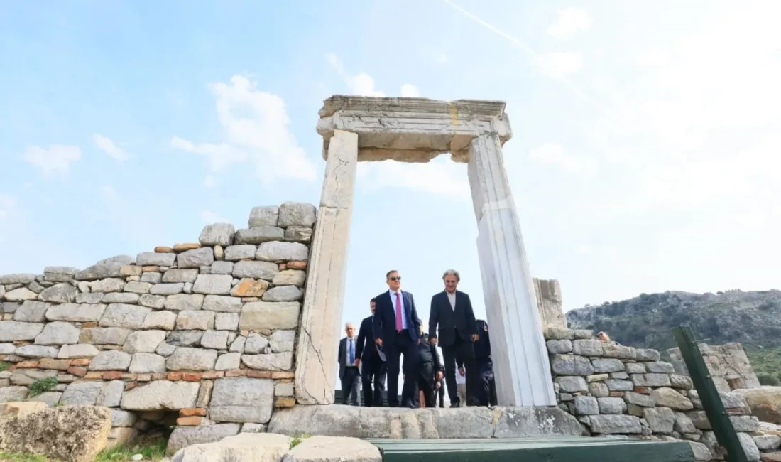 Muğla Valisi Dr. İdris Akbıyık, Köyceğiz’de incelemelerde bulunarak Kaunos Antik
