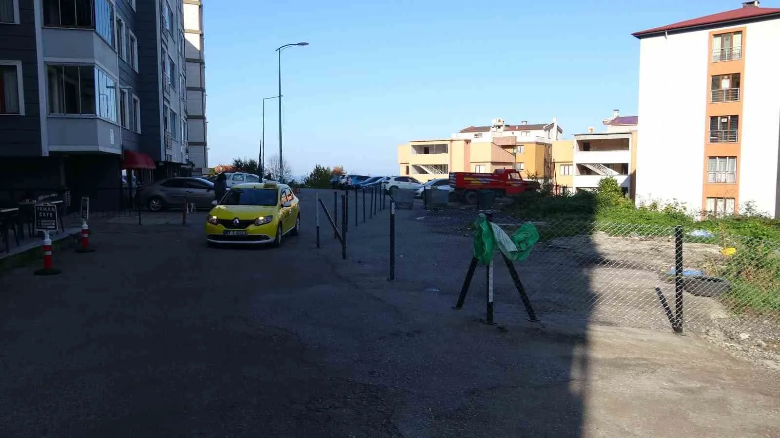 Zonguldak İncivez Mahallesi’nde kamulaştırma bedeli ödenmeyen bir arazi sahibi, yolun