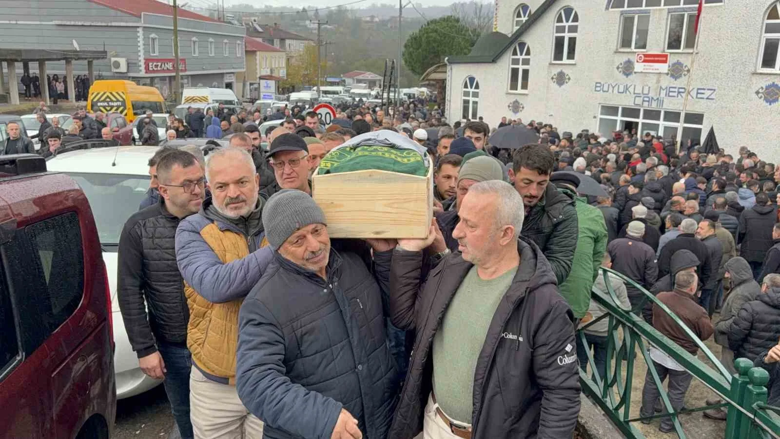 Tekkeköy’de silaj makinesinin şaftına kolunu kaptırarak ağır yaralanan 10 yaşındaki