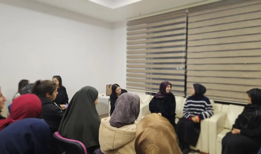 İl Müftülüğü Diyanet Gençlik Koordinatörlüğü, farklı kurumlarda düzenlediği seminerlerle üniversite
