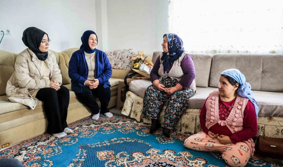 3 Aralık Dünya Engelliler Günü kapsamında yapılan ziyaretlerde belediye personeli,