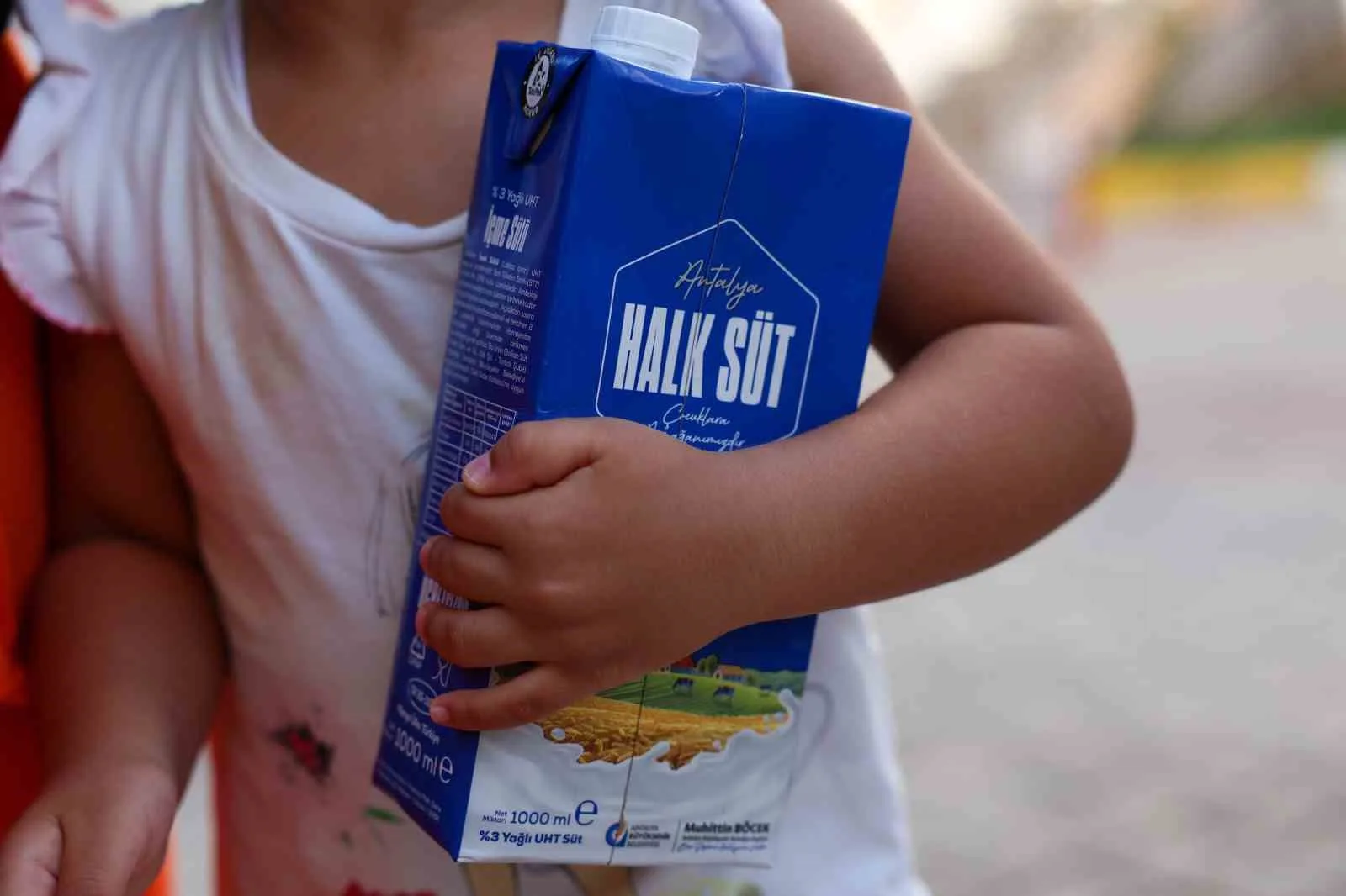Antalya Büyükşehir Belediyesi’nin 2020 yılında başlattığı Halk Süt Projesi kapsamında,