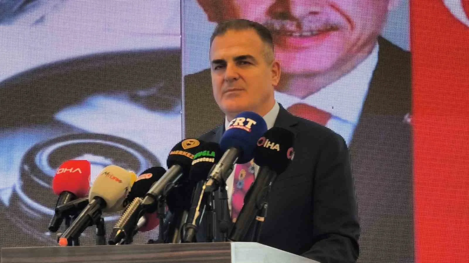 Muğla Valisi Dr. İdris Akbıyık, 10 Ocak Çalışan Gazeteciler Günü’nde
