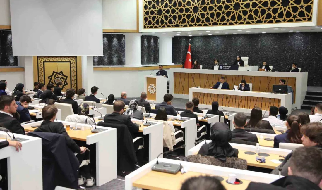 Meram Belediye Başkanı Mustafa Kavuş, Necmettin Erbakan Üniversitesi öğrencilerinin Meclis