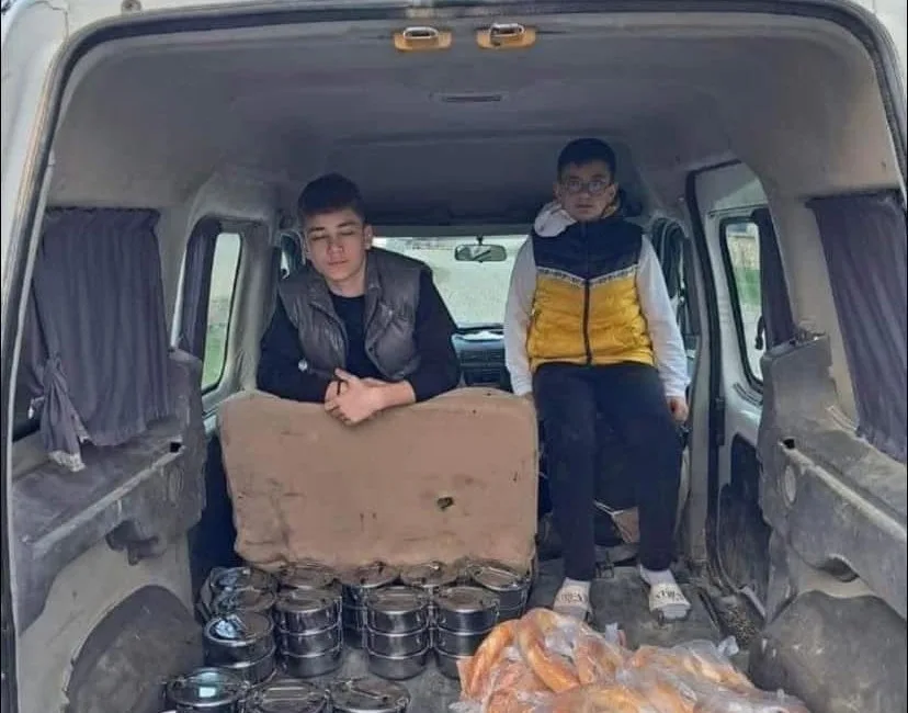 Eskişehir’de hayırseverlerin başlattığı dayanışma çalışması Ramazan’da büyüyor. İhtiyaç sahiplerine her