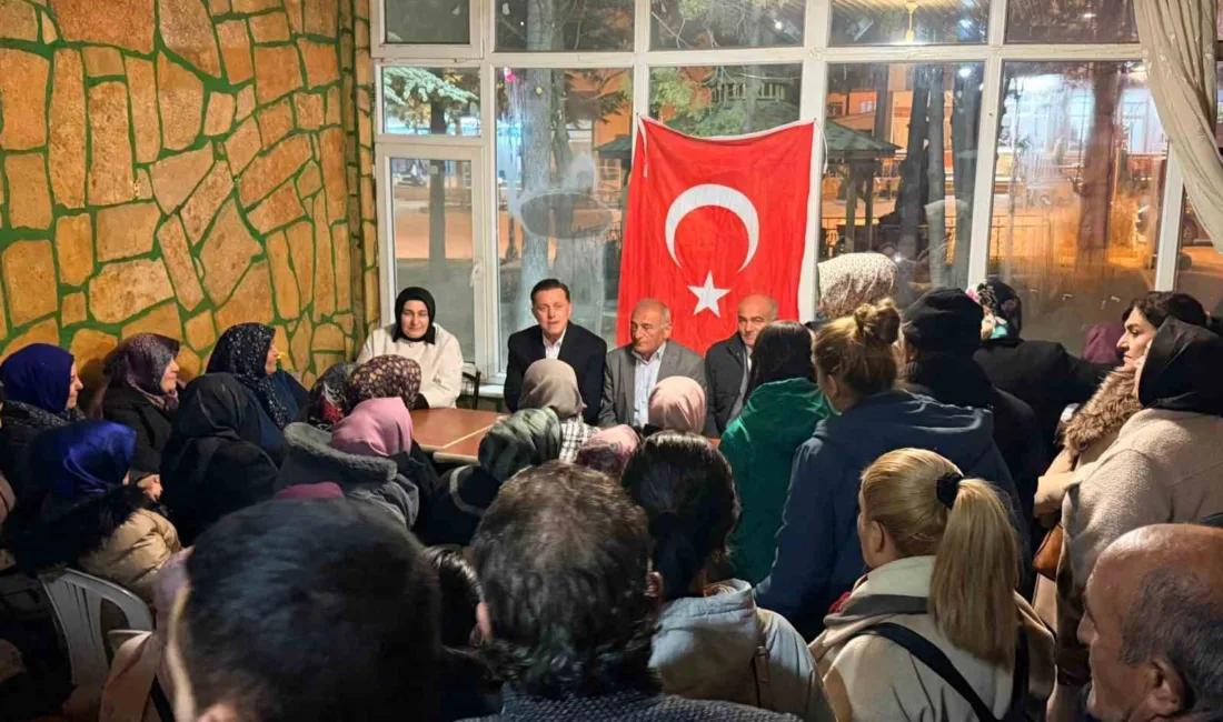 AK Parti Eskişehir Milletvekili Nebi Hatipoğlu, Han ilçesinde muhtarlarla bir