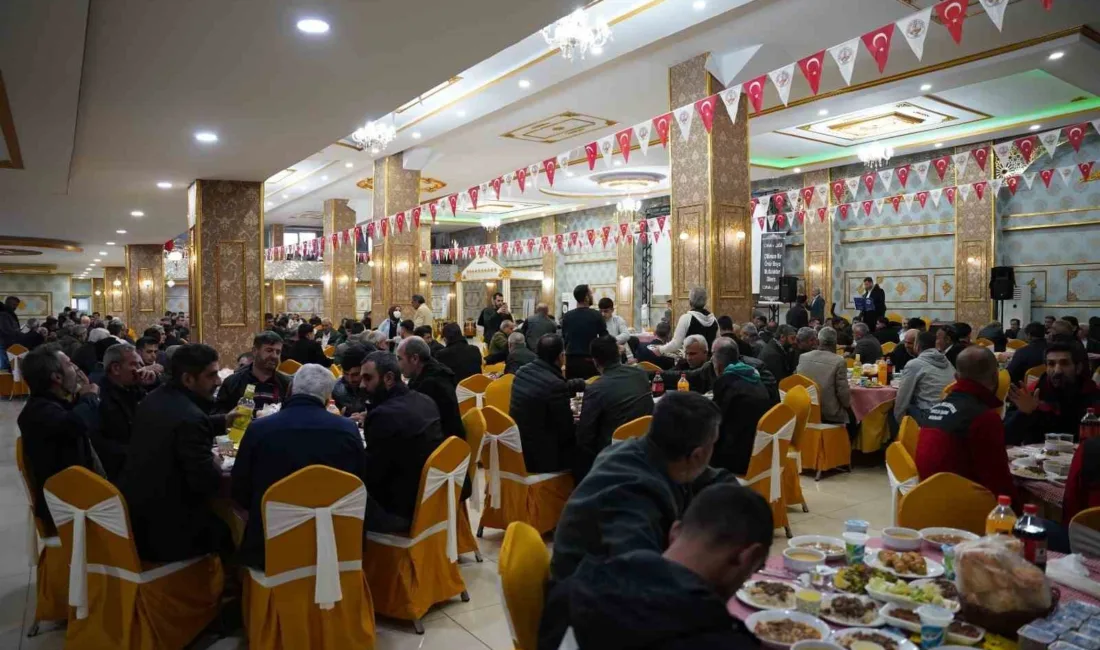 Kahta Belediye Başkanı Mehmet Can Hallaç, Ramazan ayında düzenlenen iftar