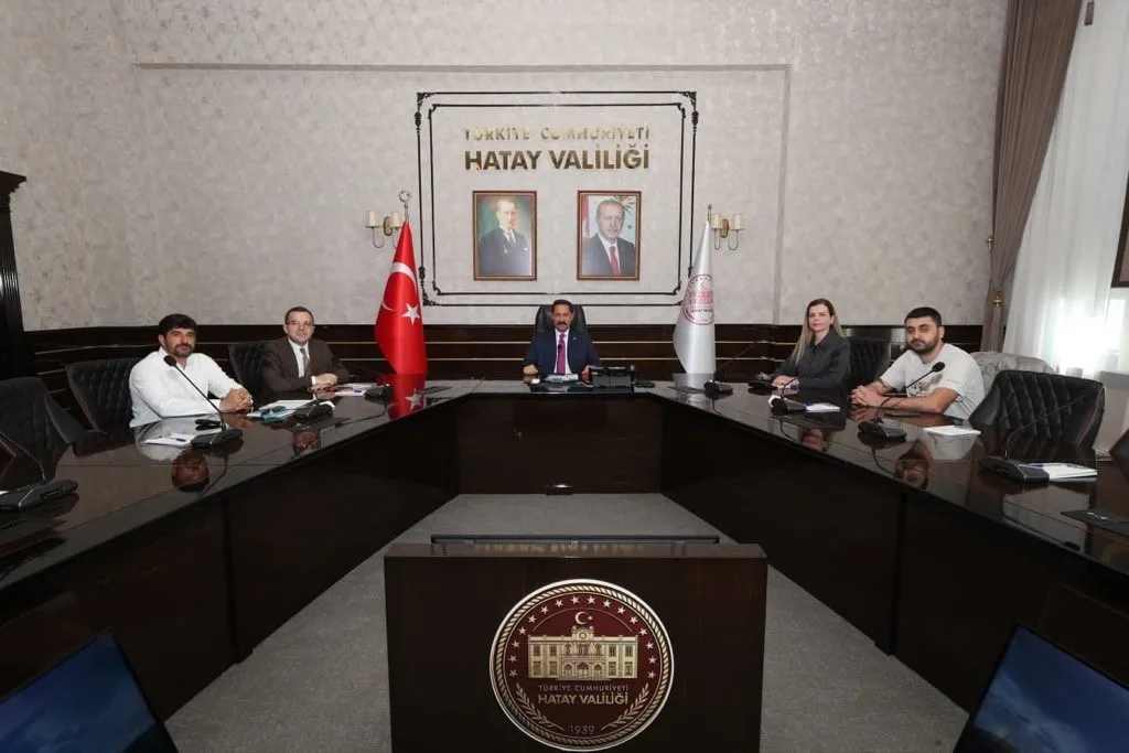 Hatay’ın Yayladağı ilçesinde “gizli cennet” olarak bilinen Karamağara Koyu’nda Sualtı