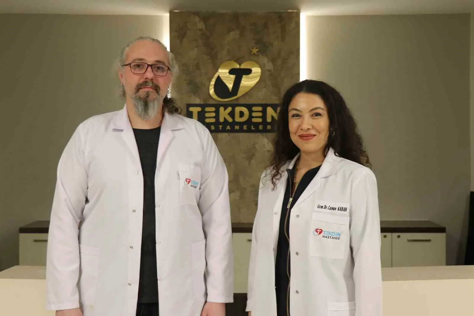 Denizli’de 33 yaşındaki hastanın karın bölgesinde tespit edilen 30 santimetrelik