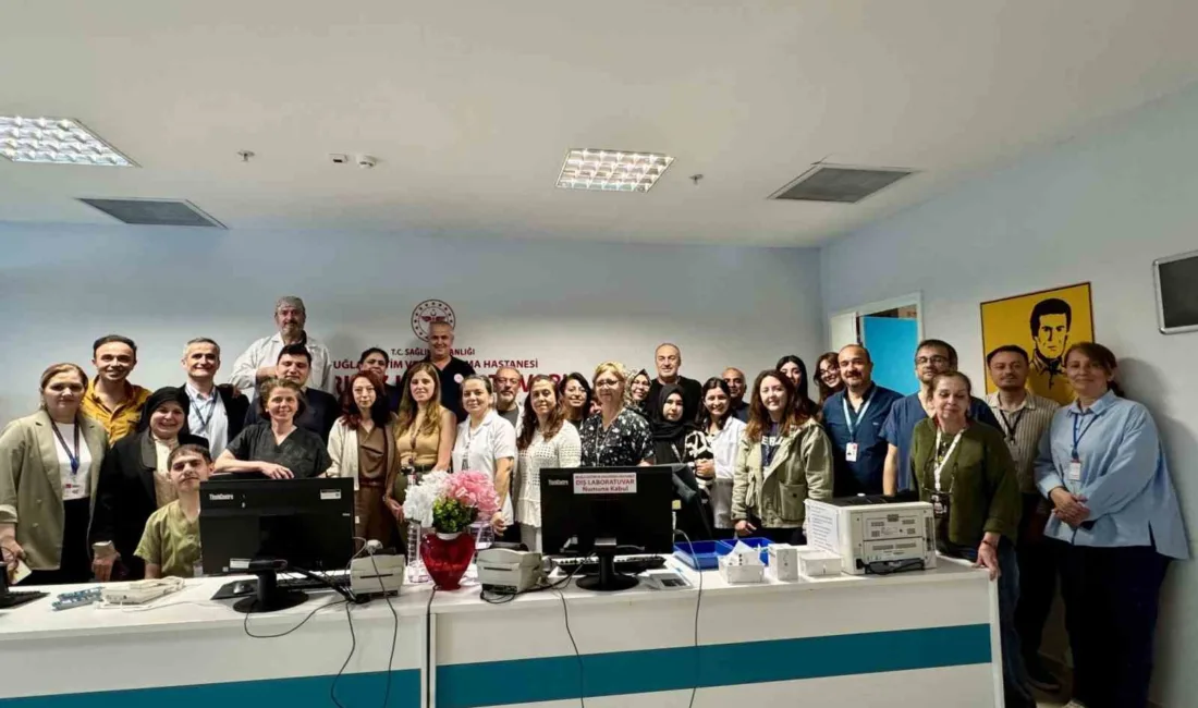 Sağlığın görünmeyen kahramanlarına anlamlı kutlama Muğla Eğitim ve Araştırma Hastanesi’nde Tıbbi Laboratuvar Çalışanları Haftası kapsamında