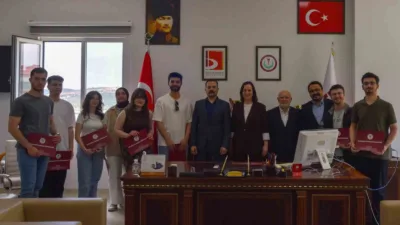 Bilecik Şeyh Edebali Üniversitesi’nde düzenlenen Mikrocerrahi Temel Eğitimi tamamlandı. Tıp