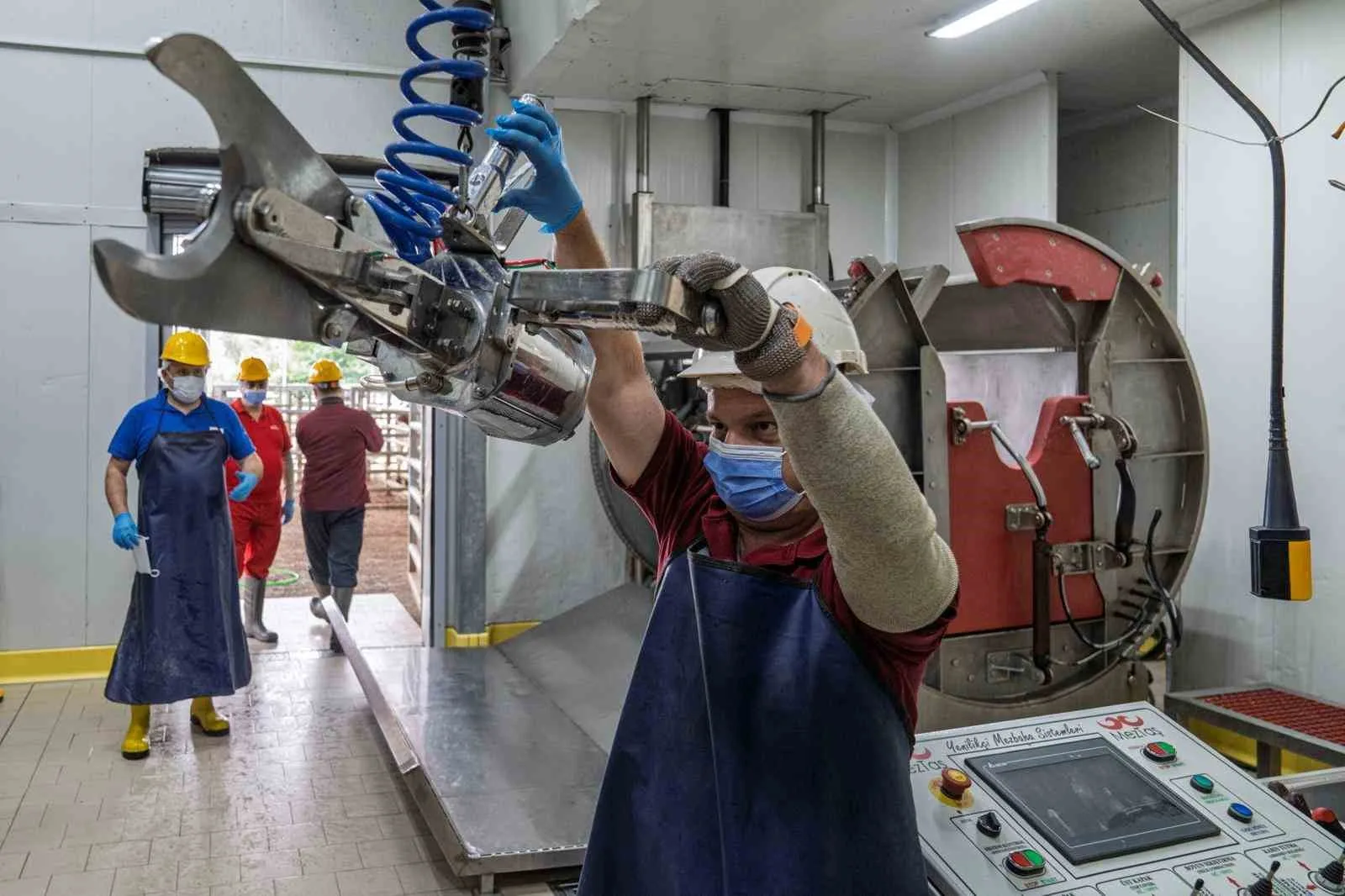 İzmir Büyükşehir Belediyesi, Kurban Bayramı için mezbahalar, mobil kesim üniteleri