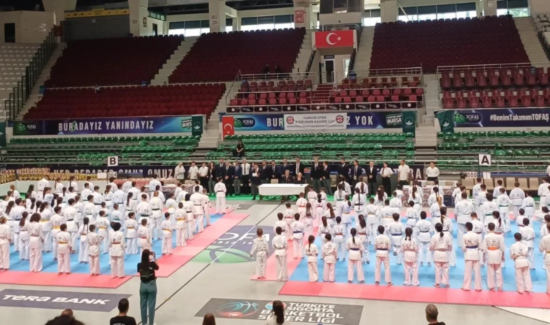 4 ülkeden gelen 180 sporcu, Bursa’daki Kyokushin Kupası’nda buluştu Türkiye Karate Federasyonu bünyesinde faaliyet gösteren Kyokushin branşının uluslararası alandaki