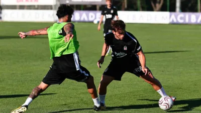 Beşiktaş, yeni sezon hazırlıklarına bu akşam yaptığı antrenmanla devam etti.