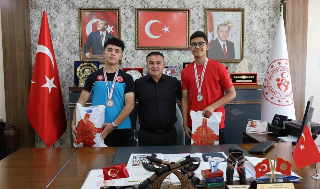 Bilecikli sporcular Gençler Türkiye Kuraş Şampiyonası’nda Türkiye derecesi elde etti.
