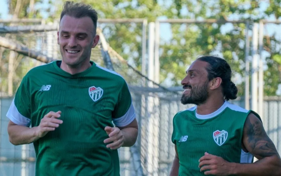 Trendyol 1. Lig’in yeni ekibi Bursaspor, 2026-2027 sezonu hazırlıklarına başladı.