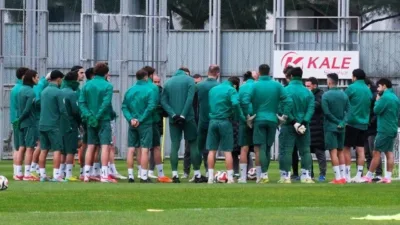 Trendyol 1. Lig’de şampiyonluk mücadelesi vermeye hazırlanan Bursaspor’un yeni sezon