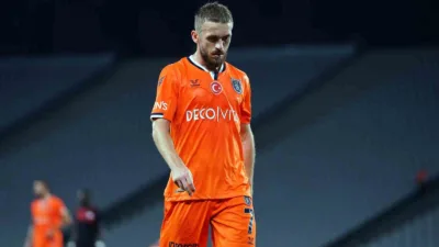 RAMS Başakşehir, son olarak Trabzonspor forması giyen ve 12 sezon