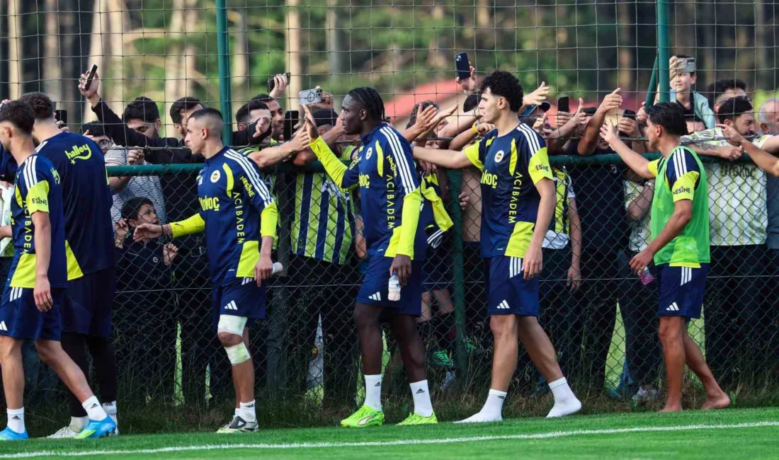 Fenerbahçe, yeni sezon hazırlıklarını Topuk Yaylası Tesisleri’nde yaptığı günün ikinci