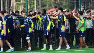 Fenerbahçe, yeni sezon hazırlıklarını Topuk Yaylası Tesisleri’nde yaptığı günün ikinci