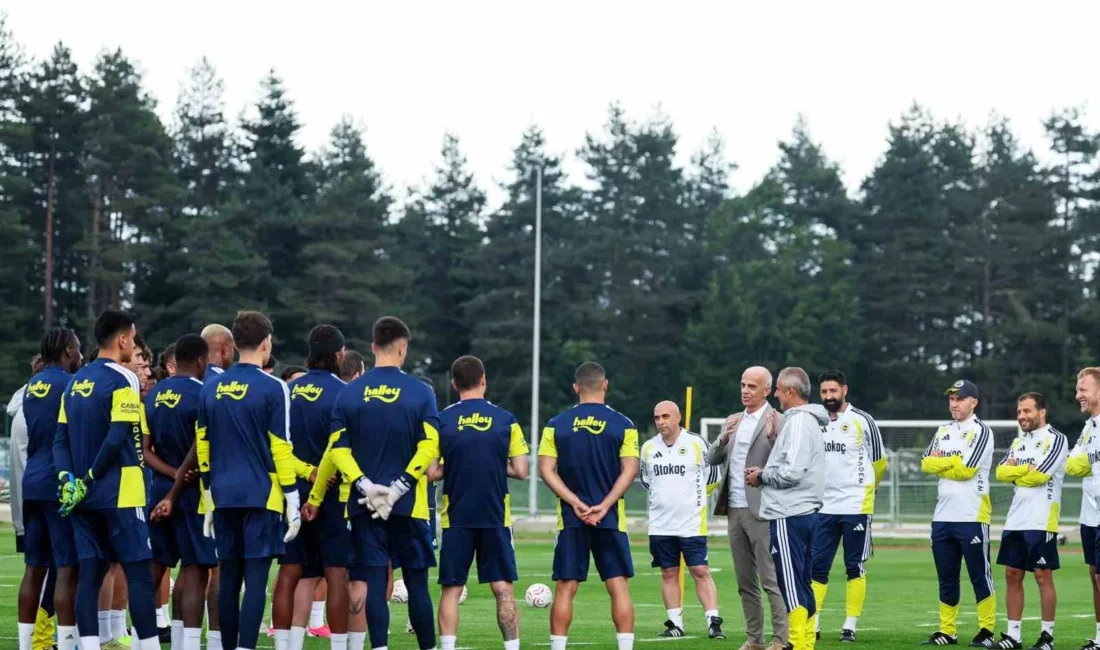 Fenerbahçe, yeni sezon hazırlıklarını Topuk Yaylası Tesisleri’nde yaptığı günün ikinci