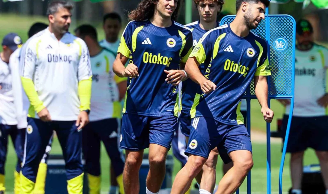 Fenerbahçe, yeni sezon hazırlıklarını Topuk Yaylası Tesisleri’nde yaptığı günün ilk