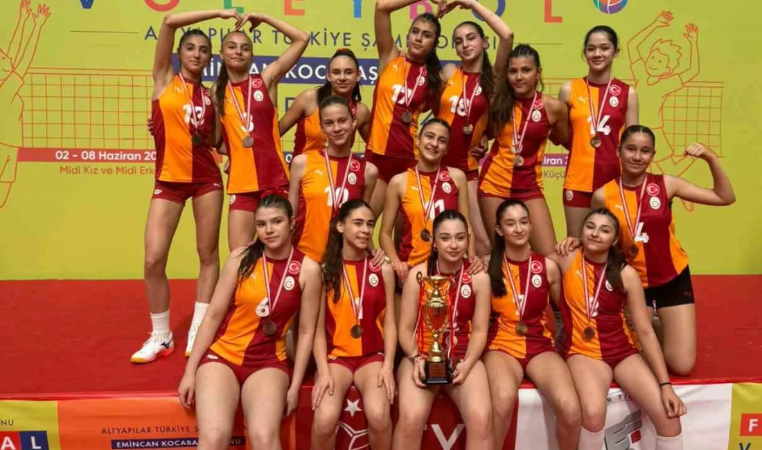 Galatasaray Midi Kız Voleybol Takımı, Türkiye üçüncüsü oldu Eskişehir’de düzenlenen Türkiye Voleybol Federasyonu Midi Kızlar Türkiye Şampiyonası Finalleri’nde